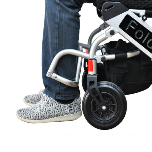 Justerbare fodstøtter - PW999 fleksibel el-kørestol (leje) - PM HelpCare